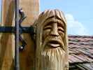 szobrok a tihanyi borozóban (2)